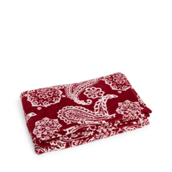 Vera Bradley Bedding Vera Bradleyextralarge Plush Blanket 66 X 94
